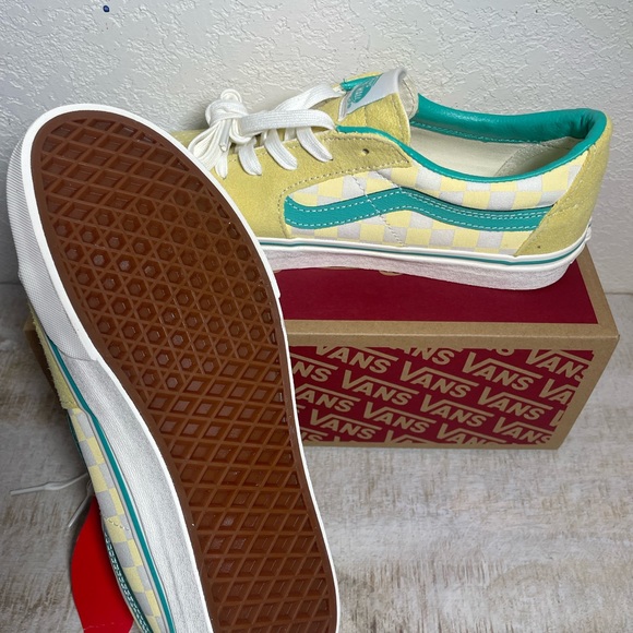 VANS - NWT Sk8 Low Banana Cream - Picture 2 of 6